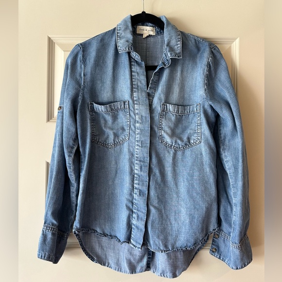 Cloth & Stone Chambray Slit Back Button Down Shirt - Picture 2 of 7